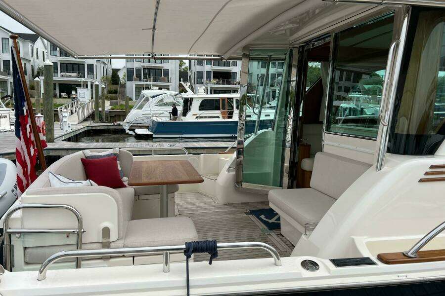 2022 Sabre 45 Salon Express