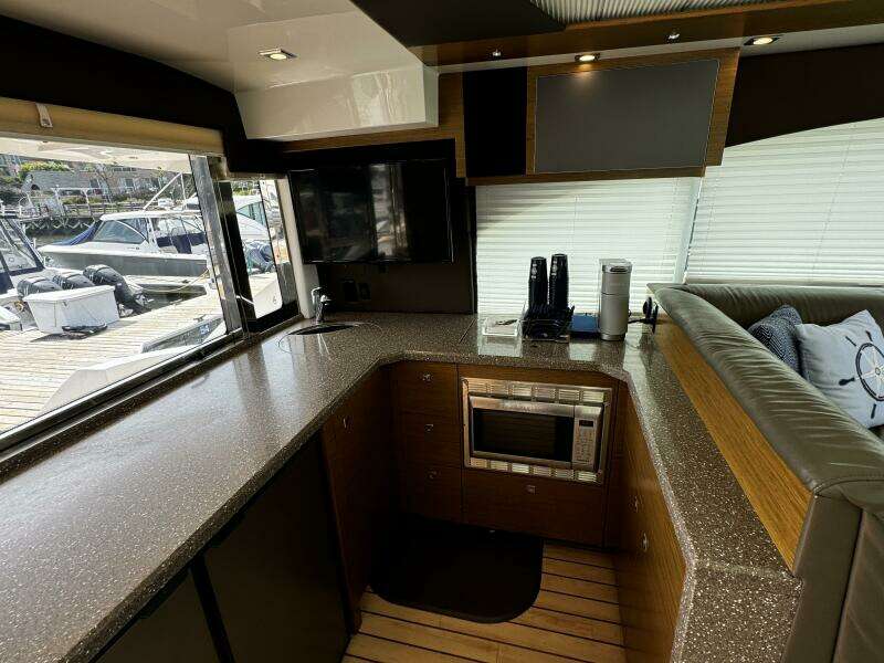 2014 Cruisers Yachts 45 Cantius