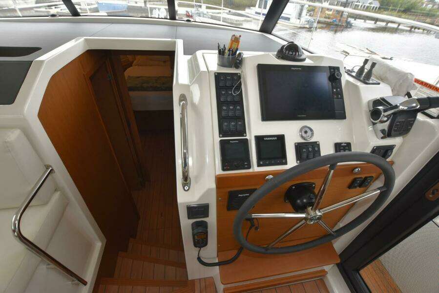 2023 Beneteau Swift Trawler 41 Fly