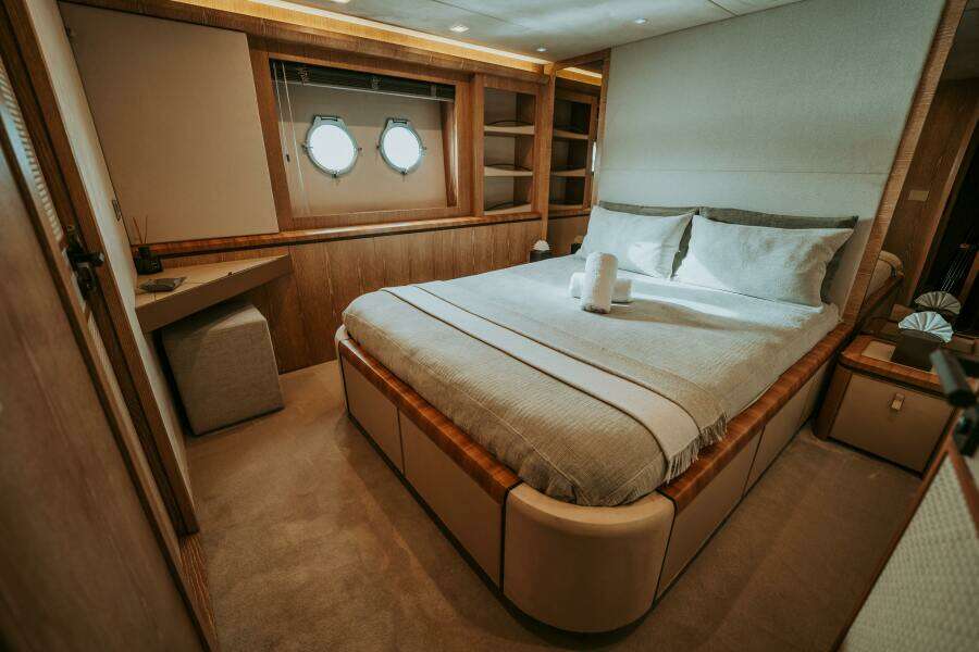 2013 Monte Carlo Yachts 