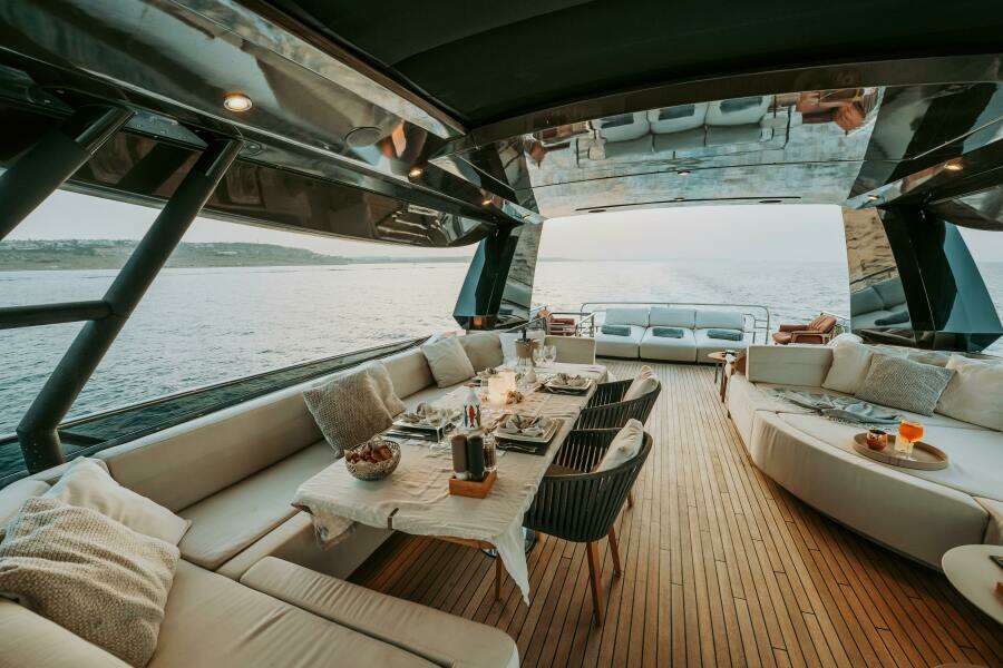 2013 Monte Carlo Yachts 