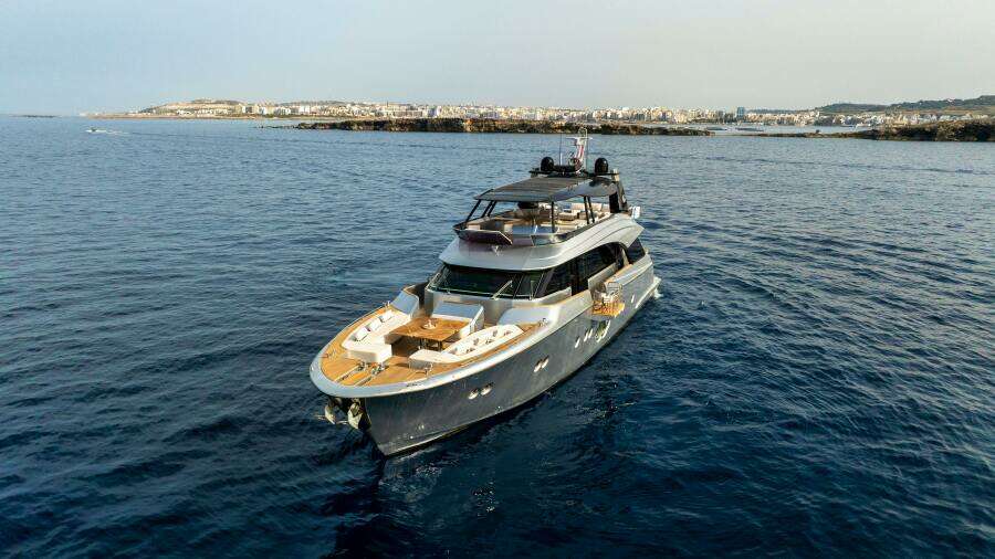 2013 Monte Carlo Yachts 