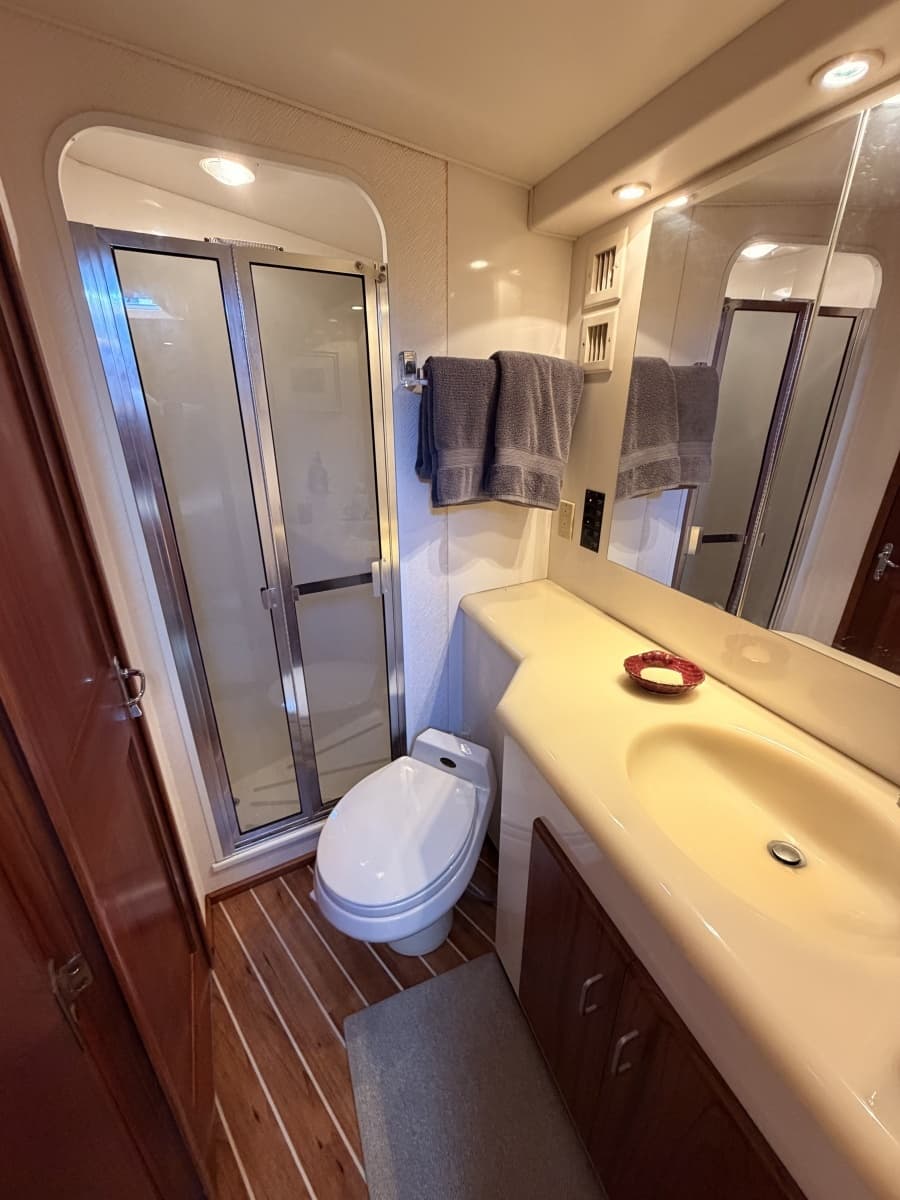 1994 Viking 50 Convertible