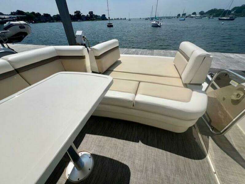 2013 Sea Ray 410 Sundancer