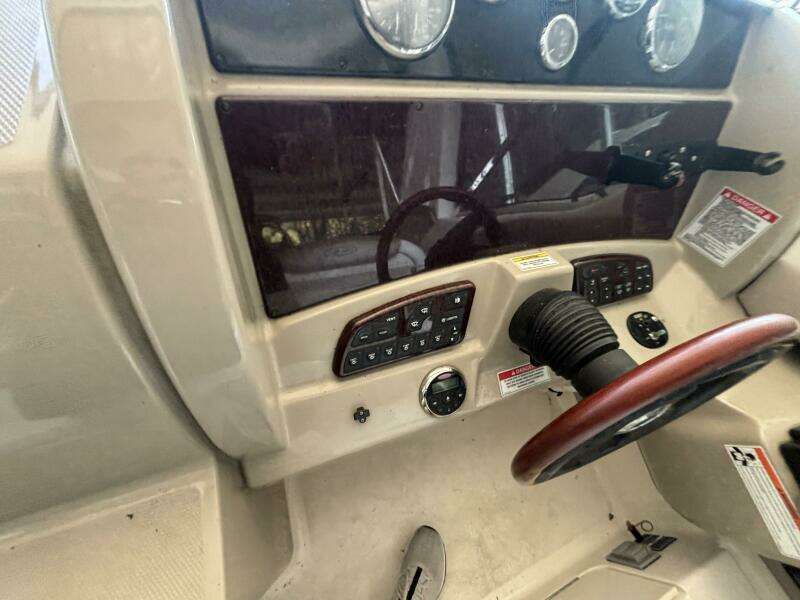 2008 Sea Ray 290 Sundancer