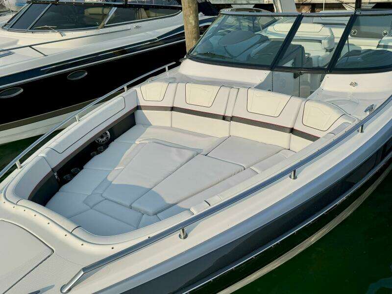 2024 Formula 350 Crossover Bowrider