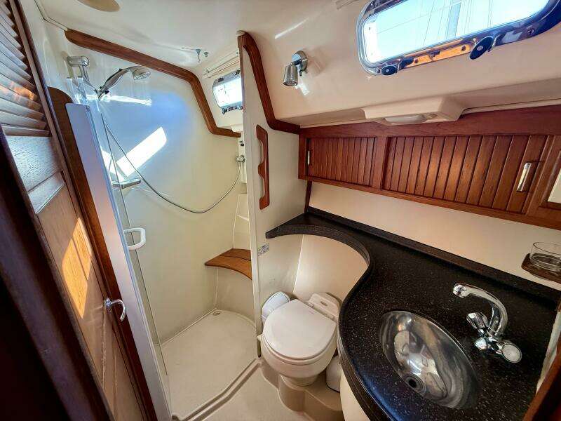 2005 Island Packet 485
