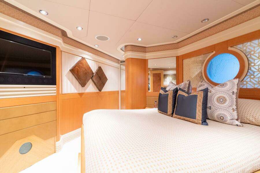 2001 Delta Marine Tri-Deck