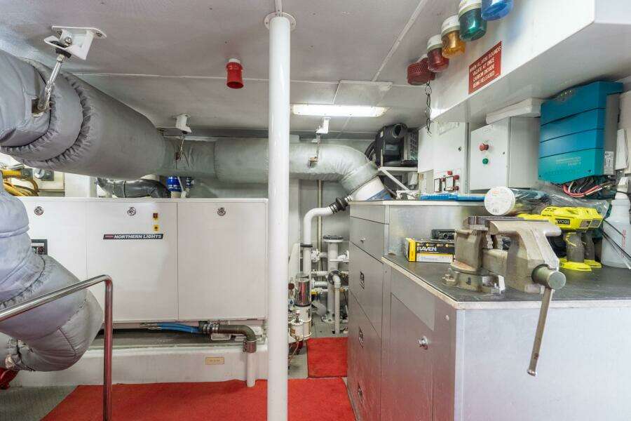 2001 Delta Marine Tri-Deck