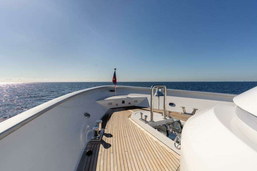 2001 Delta Marine Tri-Deck