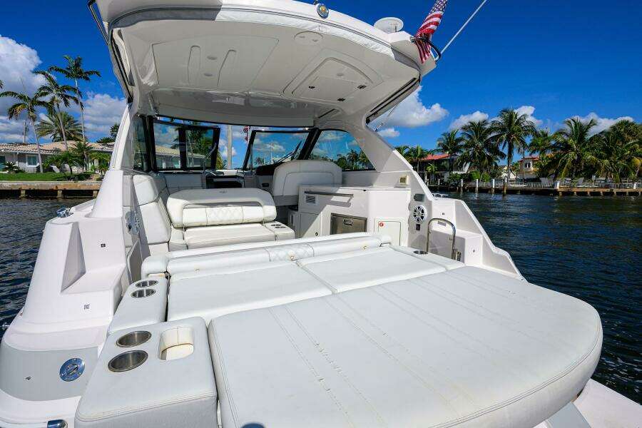 2020 Regal 35 Sport Coupe