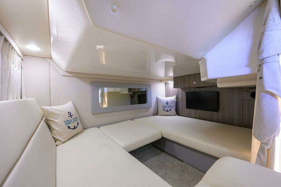 2020 Regal 35 Sport Coupe