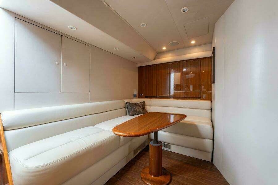 2009 Viking 45 Open Wig Wag