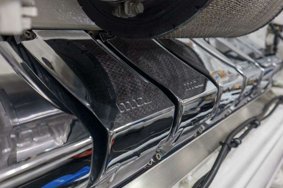 2016 92 Viking Enclosed Bridge Touche Engine Room (7)