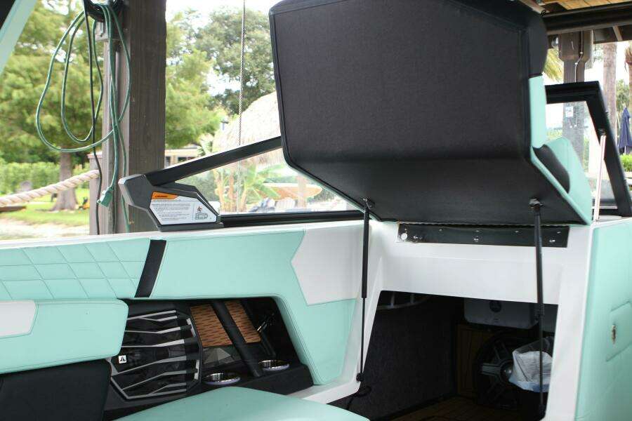 2024 Nautique Super Air G23