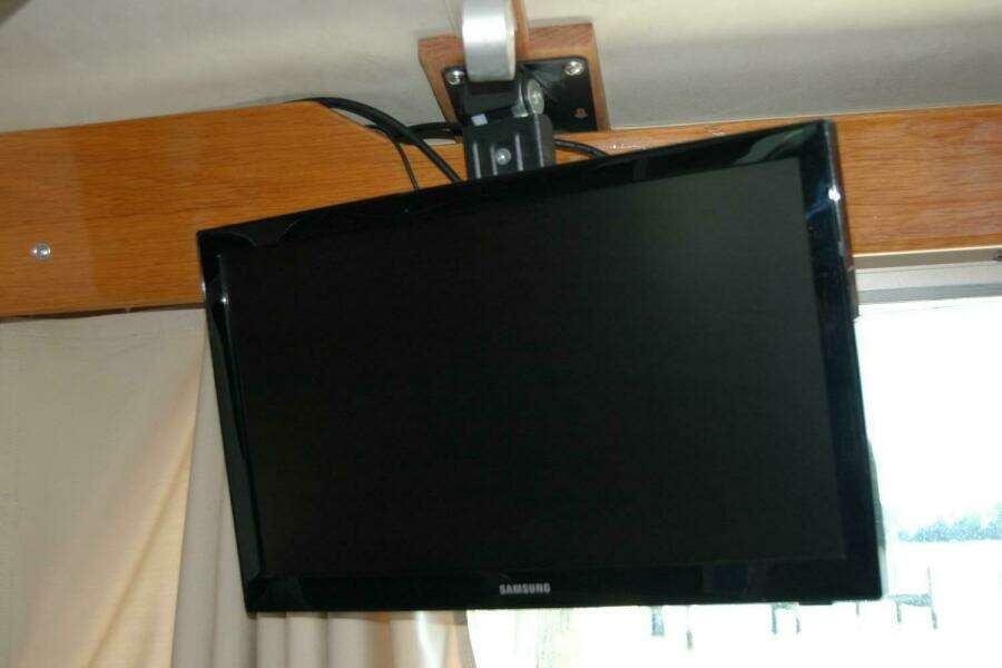 1987 Bertram 33 Sport Fisherman