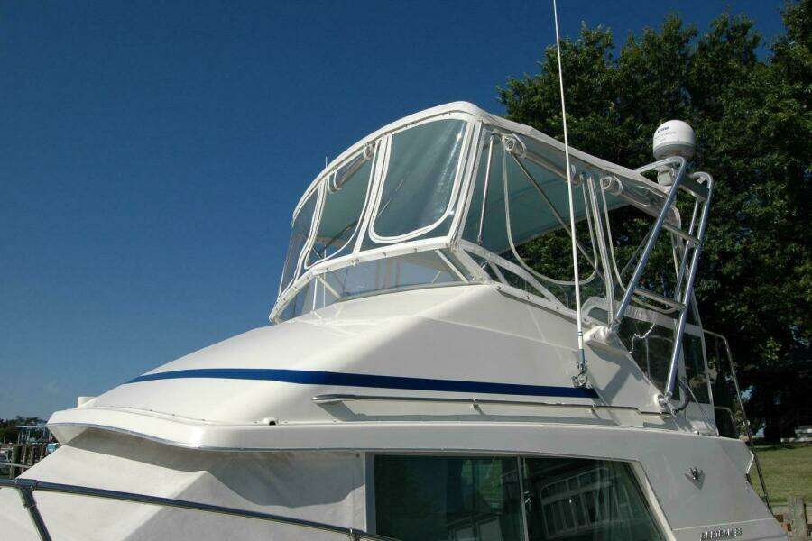 1987 Bertram 33 Sport Fisherman
