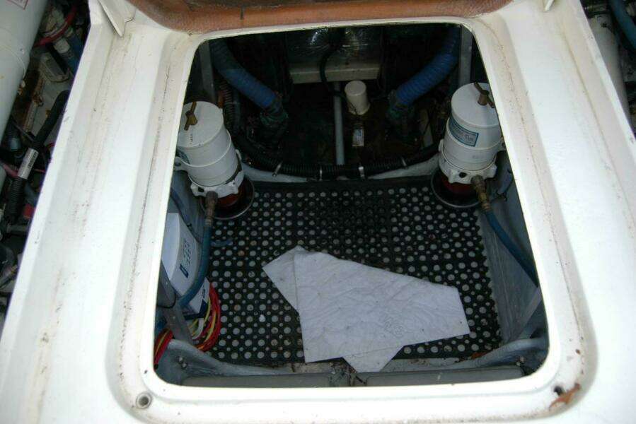 1987 Bertram 33 Sport Fisherman