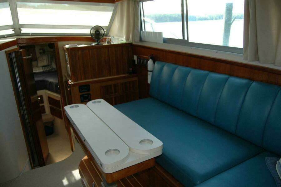 1987 Bertram 33 Sport Fisherman