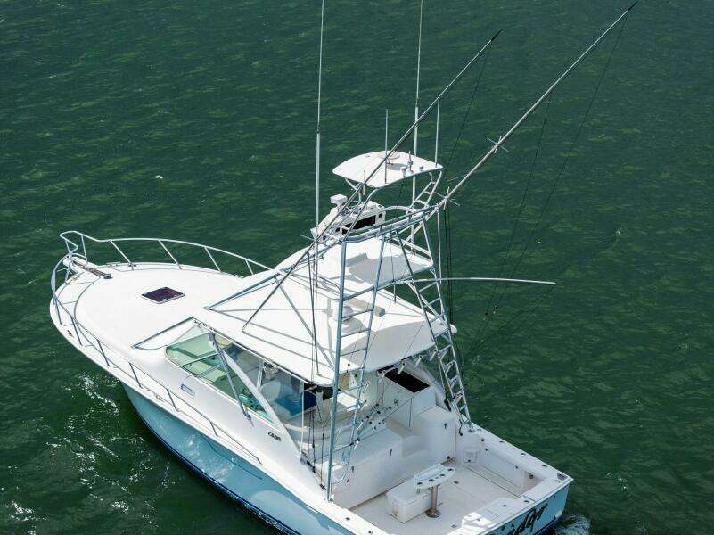 2004 Cabo 40 Hardtop Express