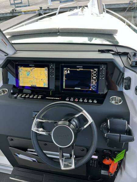 2024 Axopar Cross Cabin