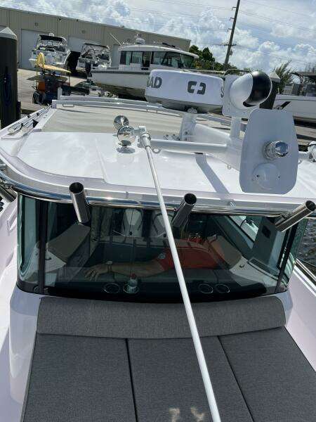 2024 Axopar Cross Cabin