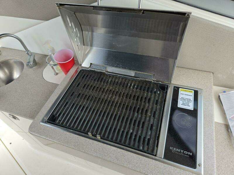 2007 Sea Ray 310 Sundancer