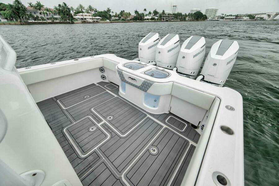 2024 Invincible 43 Open