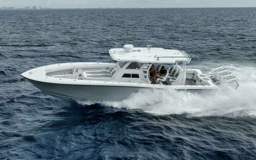 2024 Invincible 43 Open