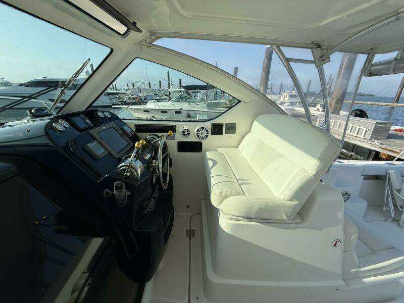 2008 Tiara Yachts 3000 Open