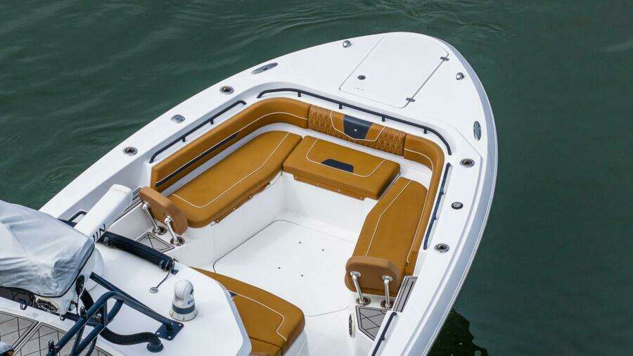 2021 Wellcraft 402 Fisherman