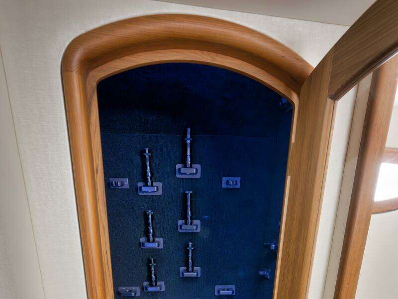 2019 Winter Custom Yachts 46 Walkaround