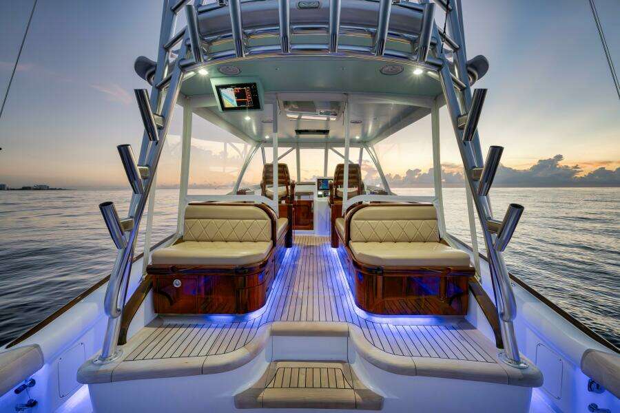 2019 Winter Custom Yachts 46 Walkaround