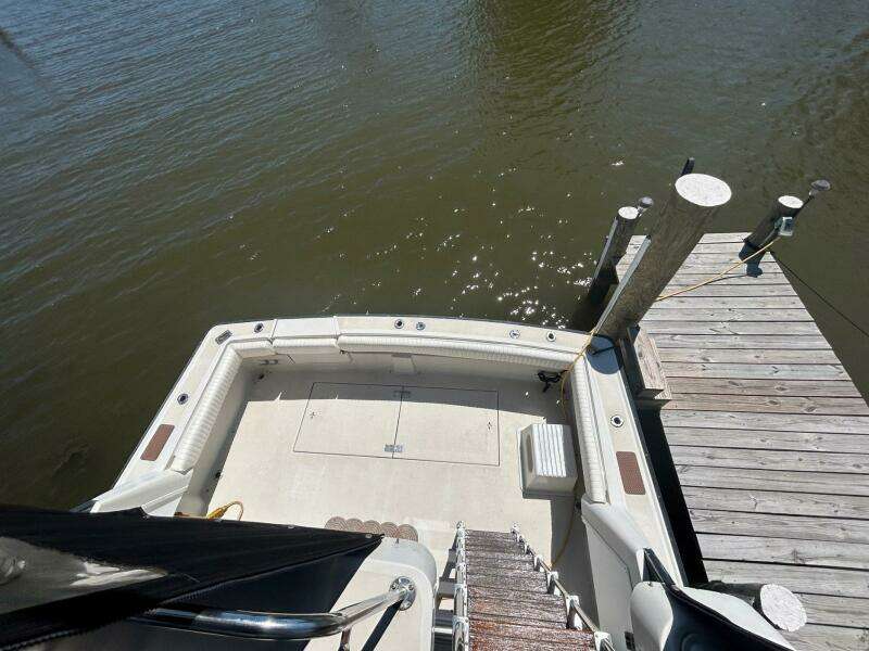 1990 Silverton 34 Convertible