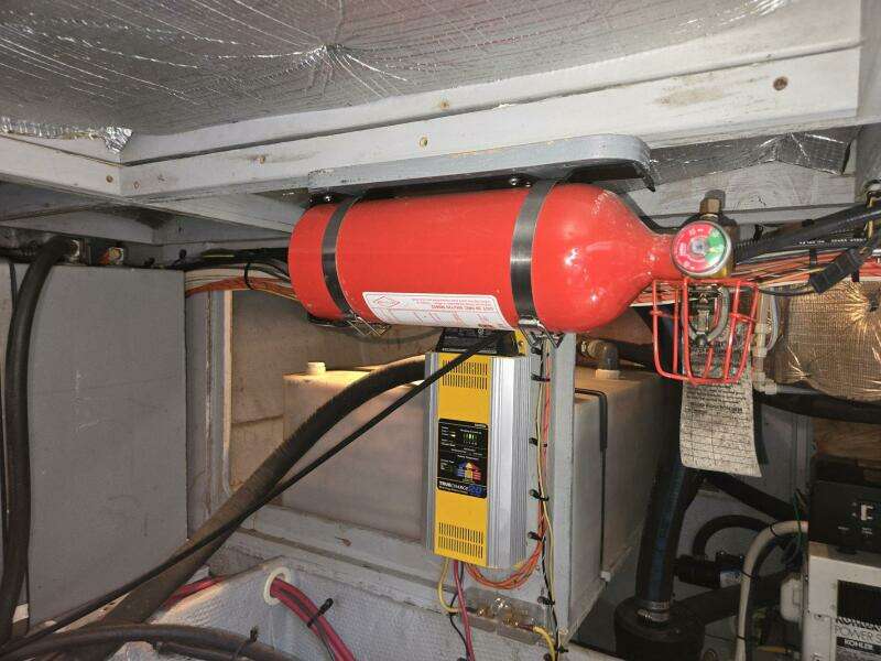 2003 Silverton 392 Aft Cabin Motor Yacht