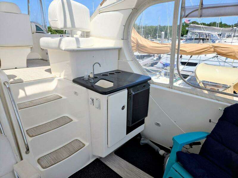 2003 Silverton 392 Aft Cabin Motor Yacht