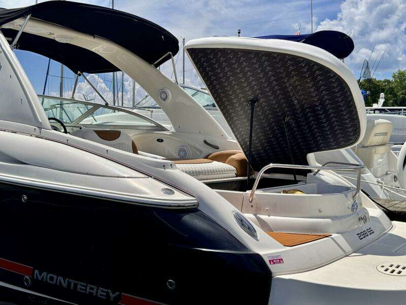 2005 Monterey 298 Super Sport