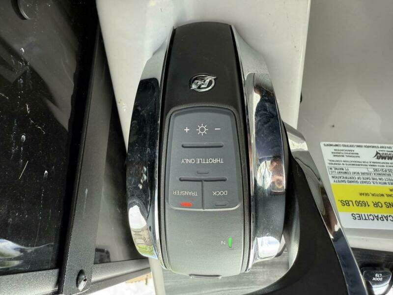 2022 Harris Sunliner 230