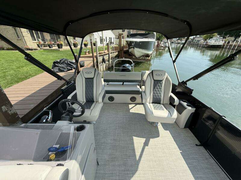 2022 Harris Sunliner 230