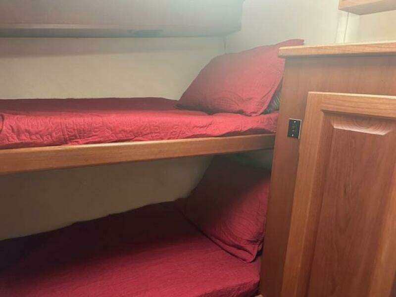 1988 Viking 45 Convertible