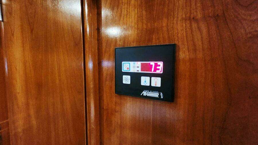 1999 Carver 530 Voyager Pilothouse