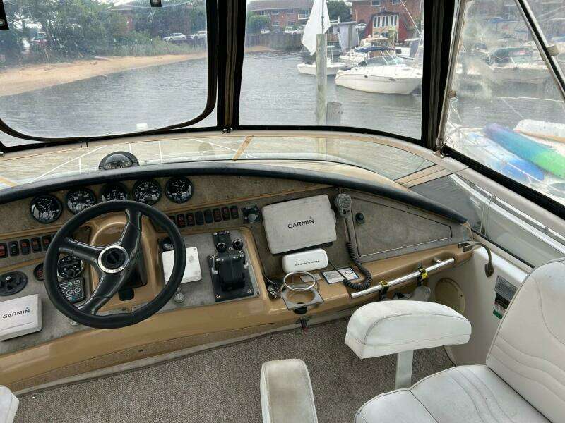 2003 Carver 360 Sport Sedan