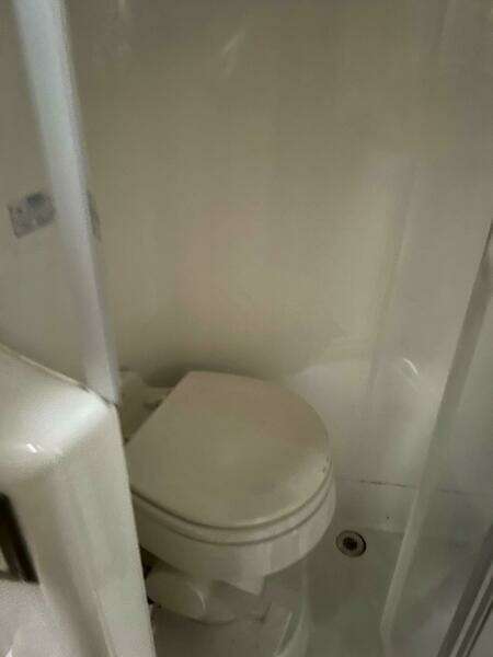 2003 Carver 360 Sport Sedan