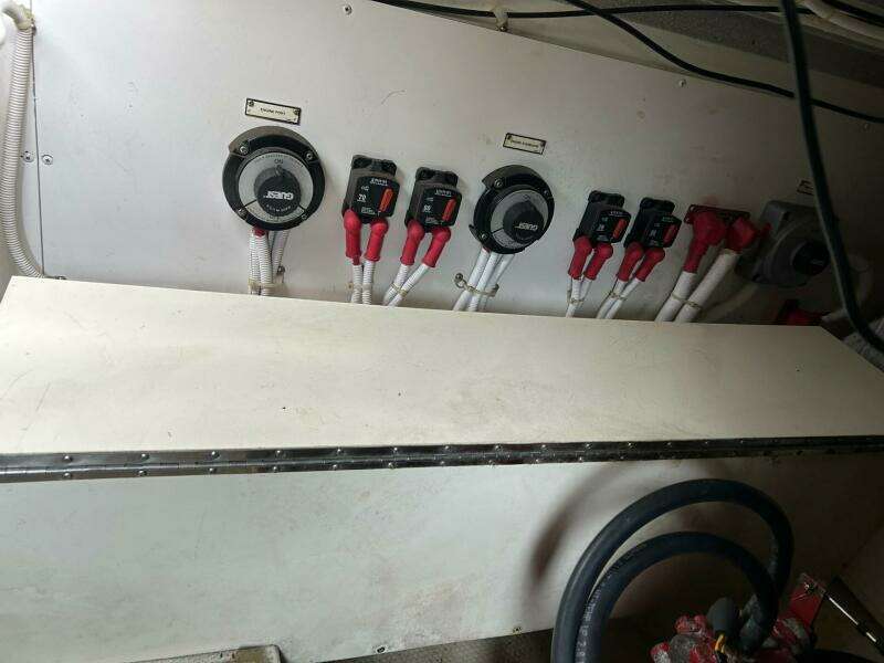 2003 Carver 360 Sport Sedan