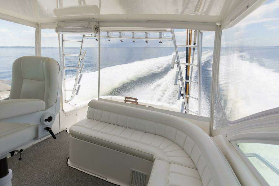 2007 40 Cabo Express Big Blue Bridge (1)