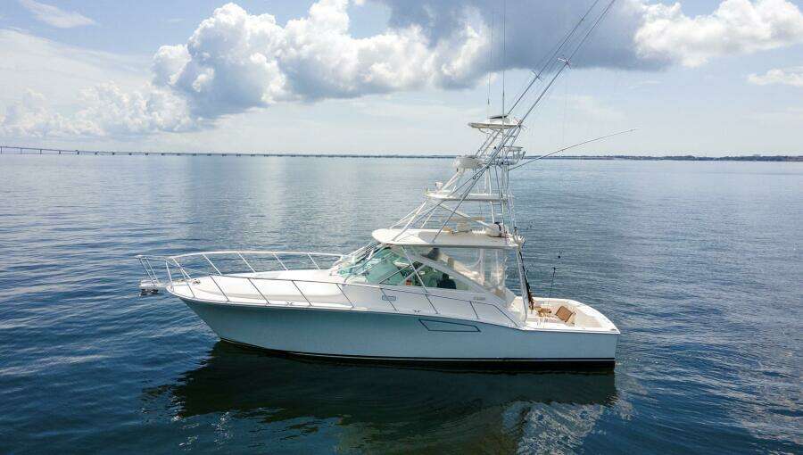 2007 40 Cabo Express Big Blue Exterior (8)