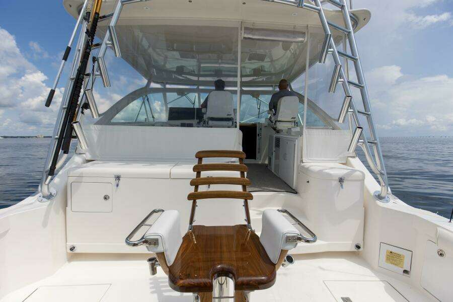 2007 40 Cabo Express Big Blue Deck (5)