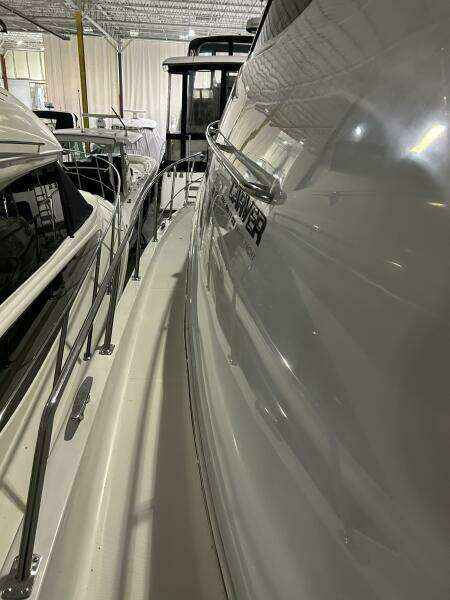 2003 Carver 396 Aft Cabin MY