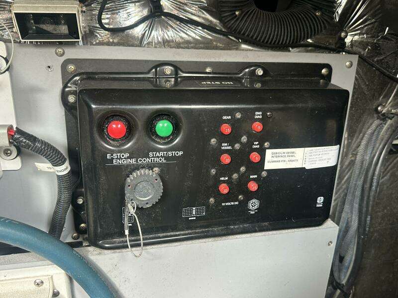 2009 Meridian 441 Sedan