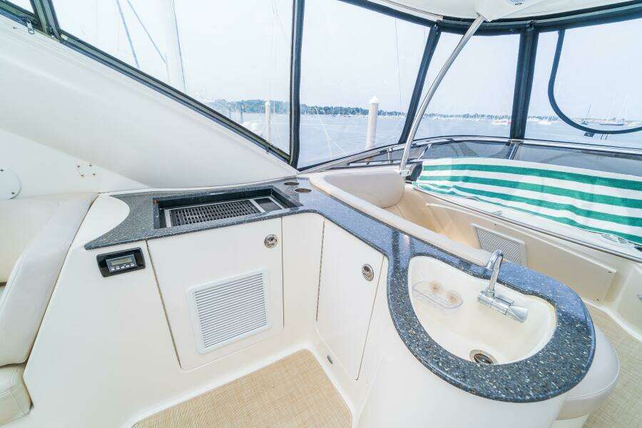 2009 Meridian 441 Sedan